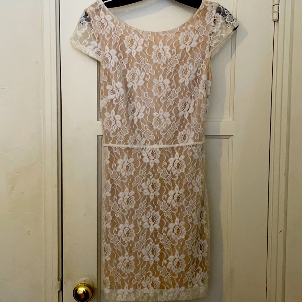 Bebe dress